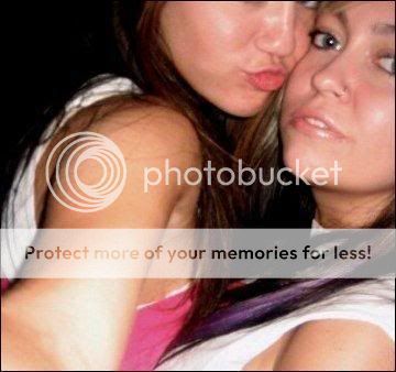 http://i367.photobucket.com/albums/oo112/rockstarchick_album/miley%20brandi%20noah%20and%20cyrus/l_a3f7f0d1e1f87ba72c0d57055936ca9f.jpg