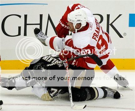 hit%20v%20Pens.jpg